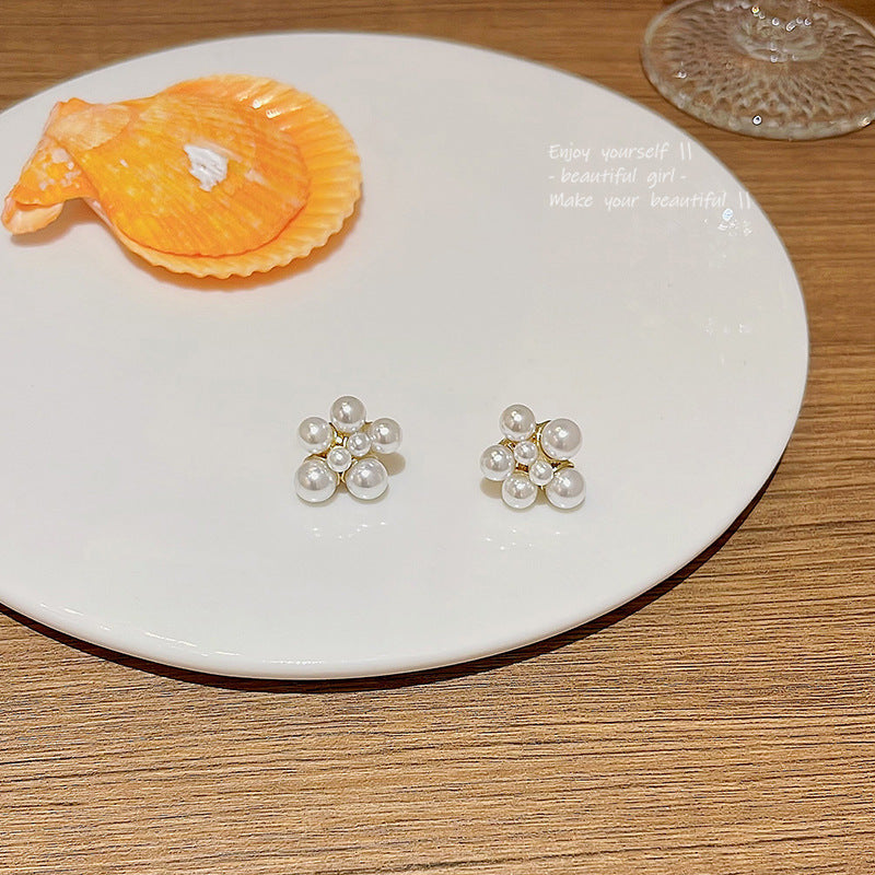 Temperamental Baroque Pearl Female Tide Light Earrings