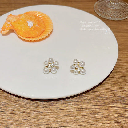 Temperamental Baroque Pearl Female Tide Light Earrings