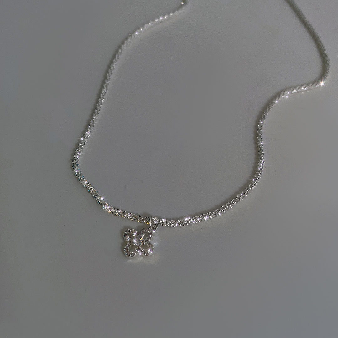 Zircon Pendant Female Light Luxury Minority Necklaces