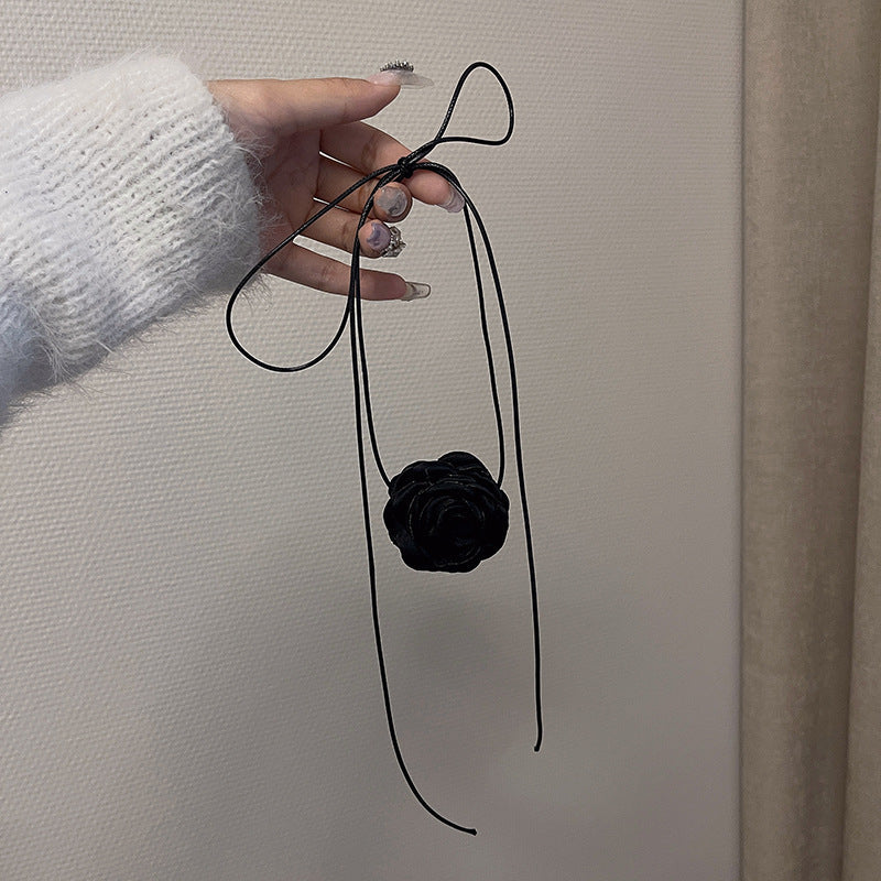 French Fashionable Large Flower Classic Style Necklaces