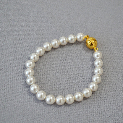 Women's Circle Highlight Imitation Pearl Magnetic Buckle Sweater Necklaces