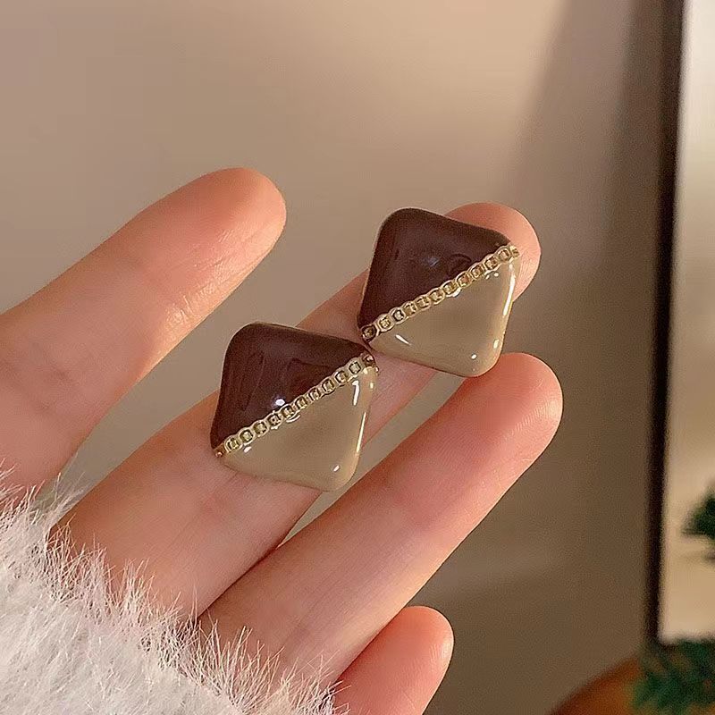 Women's Niche Color Elegance Retro Design High-grade Earrings