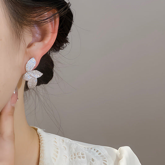 Temperament Entry Lux Micro Rhinestone Leaf-shaped Earrings