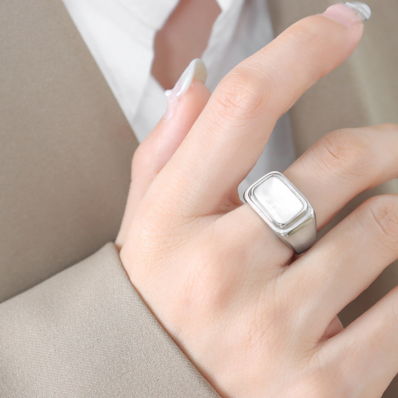 Style Inlaid White Sea Shell Female Titanium Rings