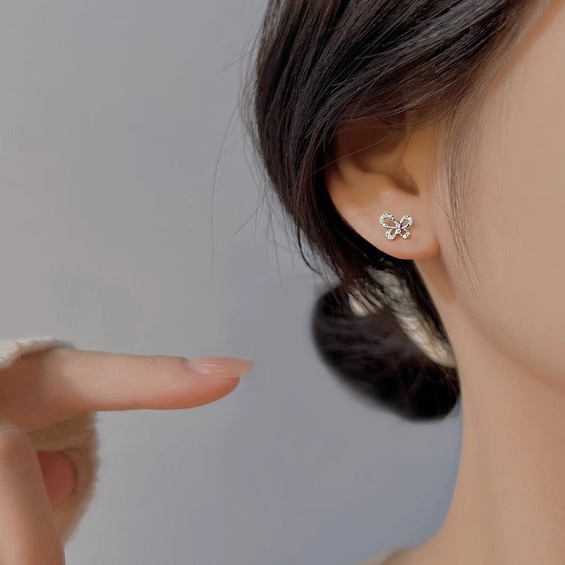 Women's Fashion Simple Street Style Commuter Zircon Earrings