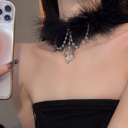 Women's Feather Niche Unique Design Sense Personality Necklaces