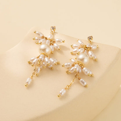Women's Fashion Personality Imitation Pearl Stitching Copper Earrings
