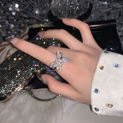 Fashion Personality Super Flash Bow Index Rings