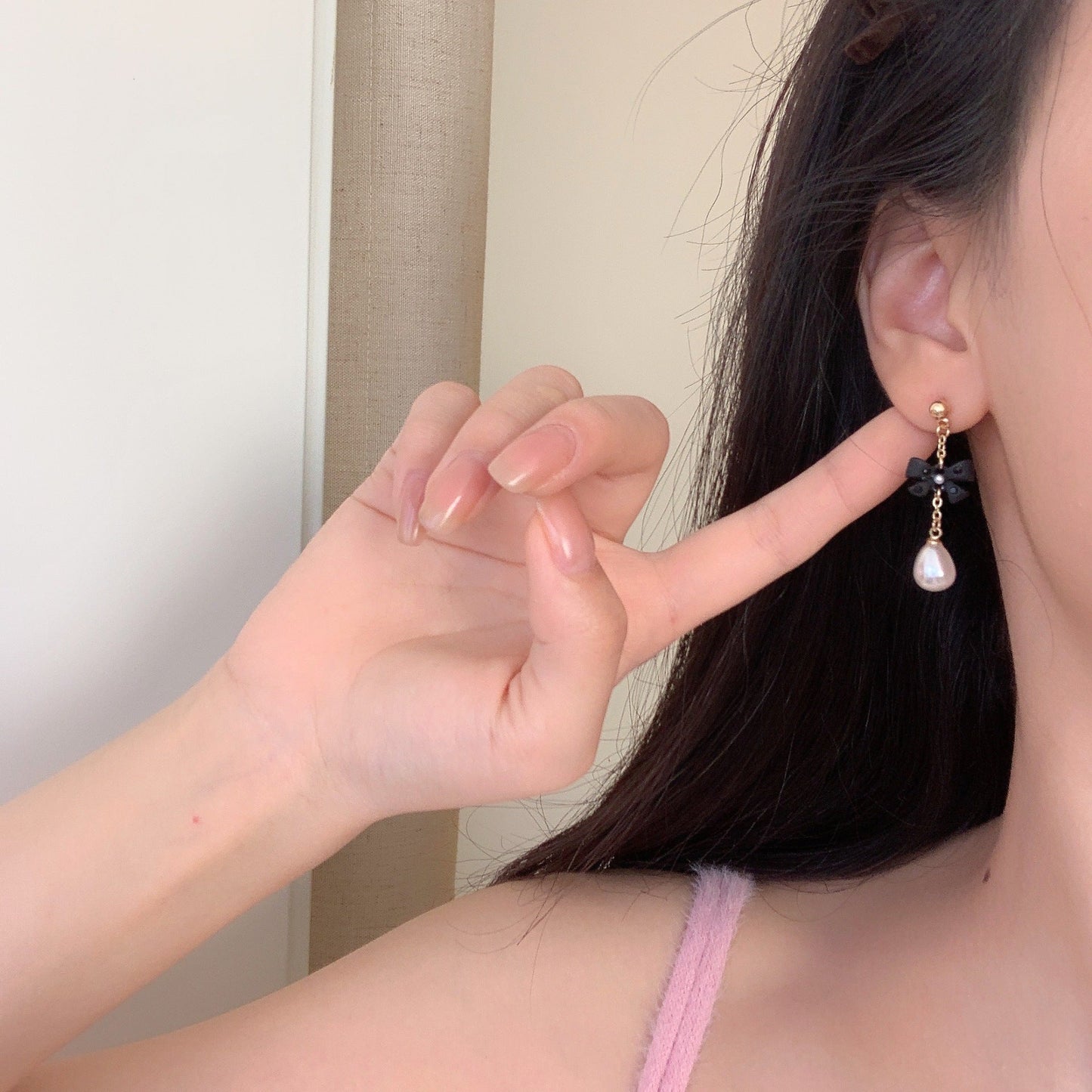 Women's Elegant French Style Black Bow Water Drop Pearl Lady Earrings