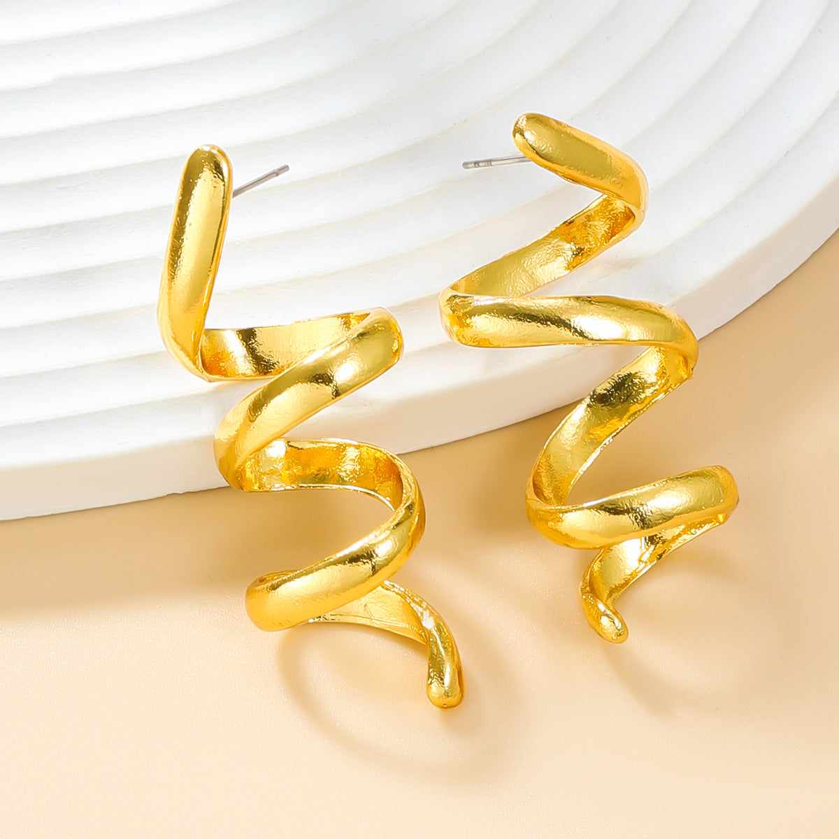 Women's Autumn Metal Alloy Fashion Design Thread Earrings