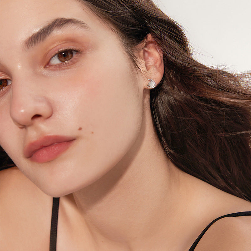 Women's Niche Design Elegant Heart Sleeping No Need To Earrings