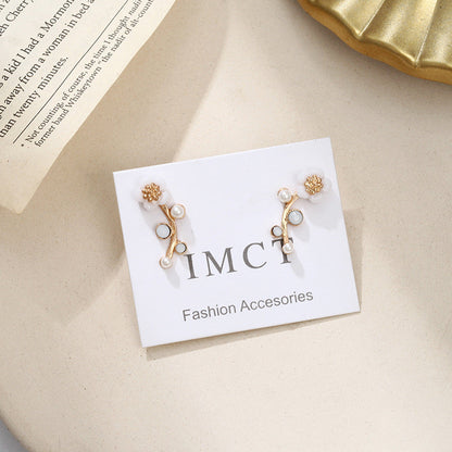 Women's Flower Pearl Gold And Sier Small Earrings