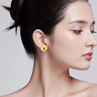 Sier Heart-shaped Pearl Light Luxury Ear Earrings