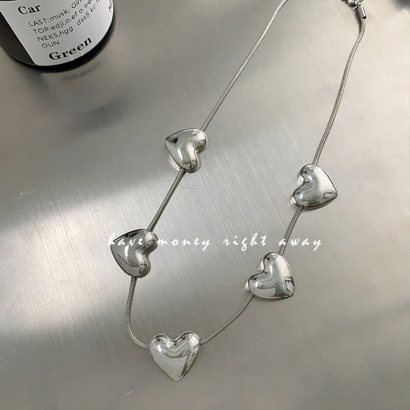 Cold Style Sier Love Female Temperament Heart-shaped Collarbone Necklaces