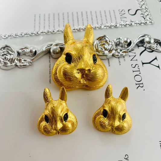 Retro Sier Needle Three-dimensional Rabbit Original Life Earrings