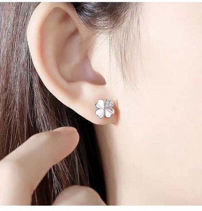 Women's Clover For Compact Mini Simple Niche Earrings