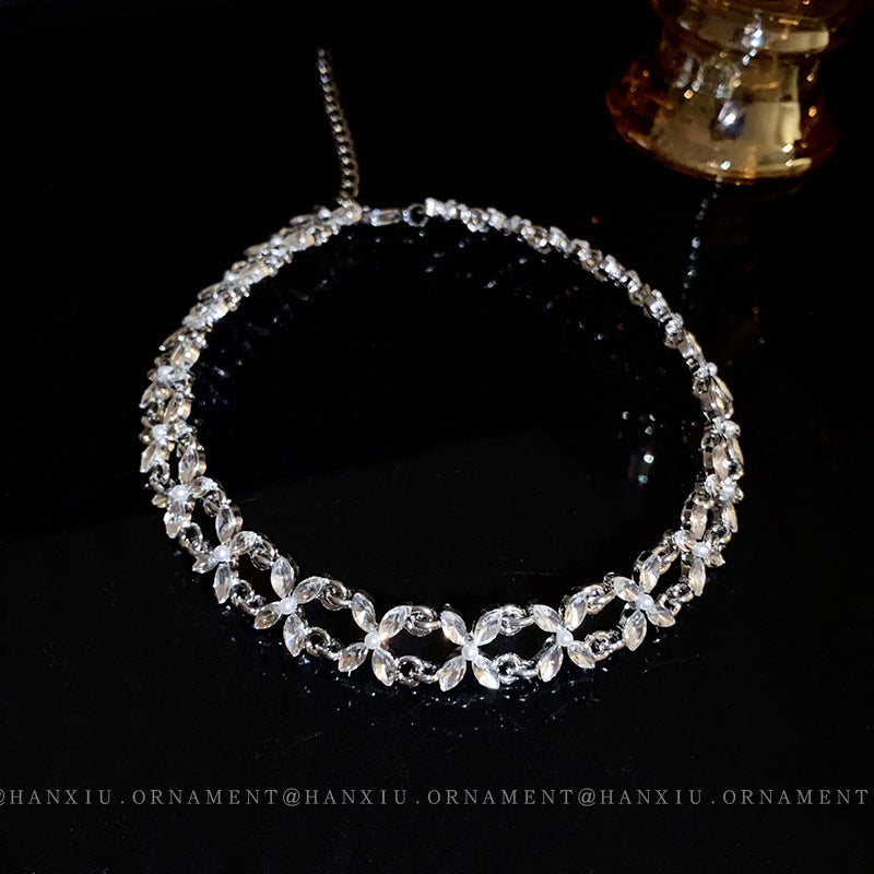 Rhinestone Pearl Flower Suit Fashion Temperament Necklaces