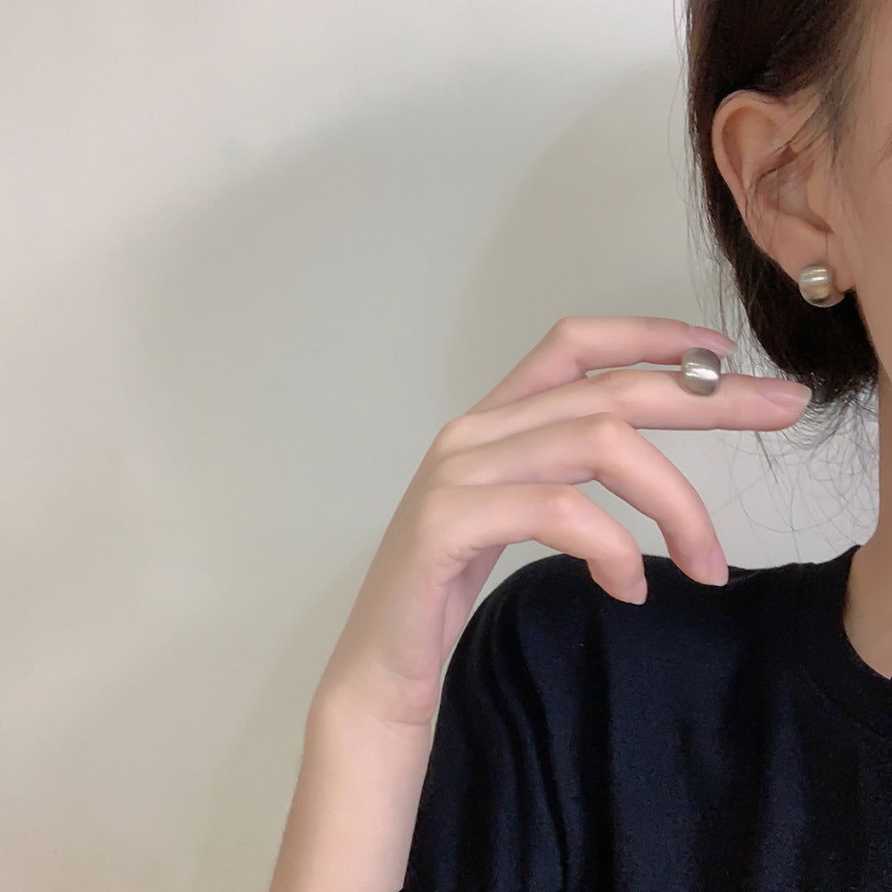 Women's Surrogate Shopping Exquisite Small Shaped Ear Earrings