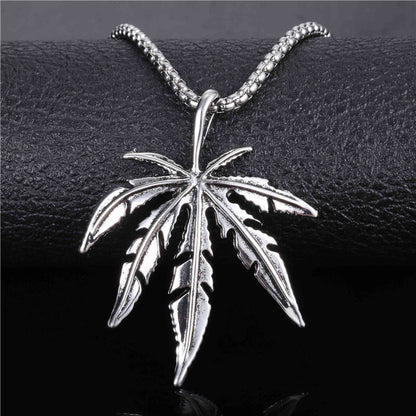 Women's & Men's Maple Leaf-shaped Accessories Street And Hip Necklaces