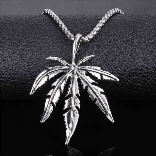 Women's & Men's Maple Leaf-shaped Accessories Street And Hip Necklaces