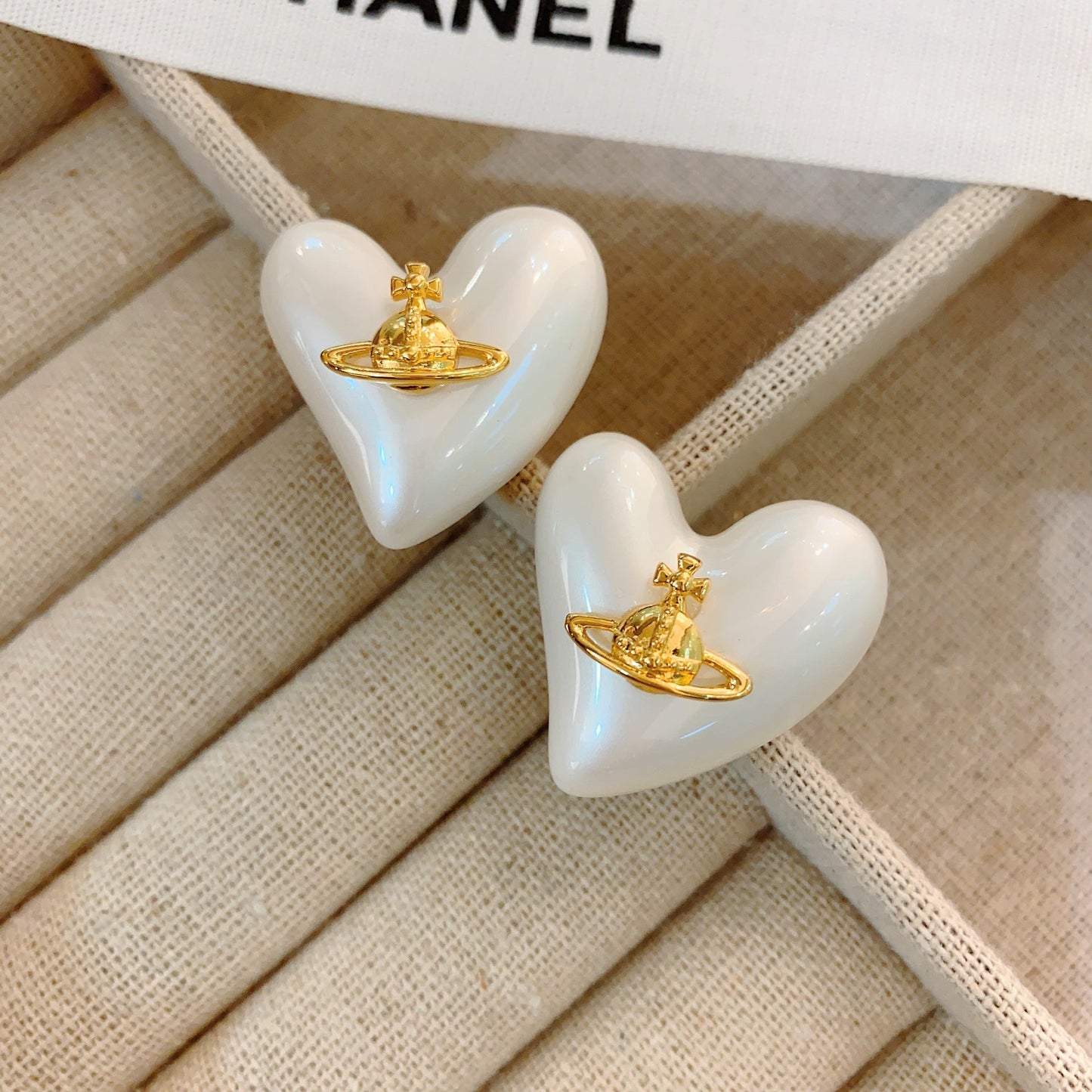 Style Design Saturn Heart Pearl Planet Earrings