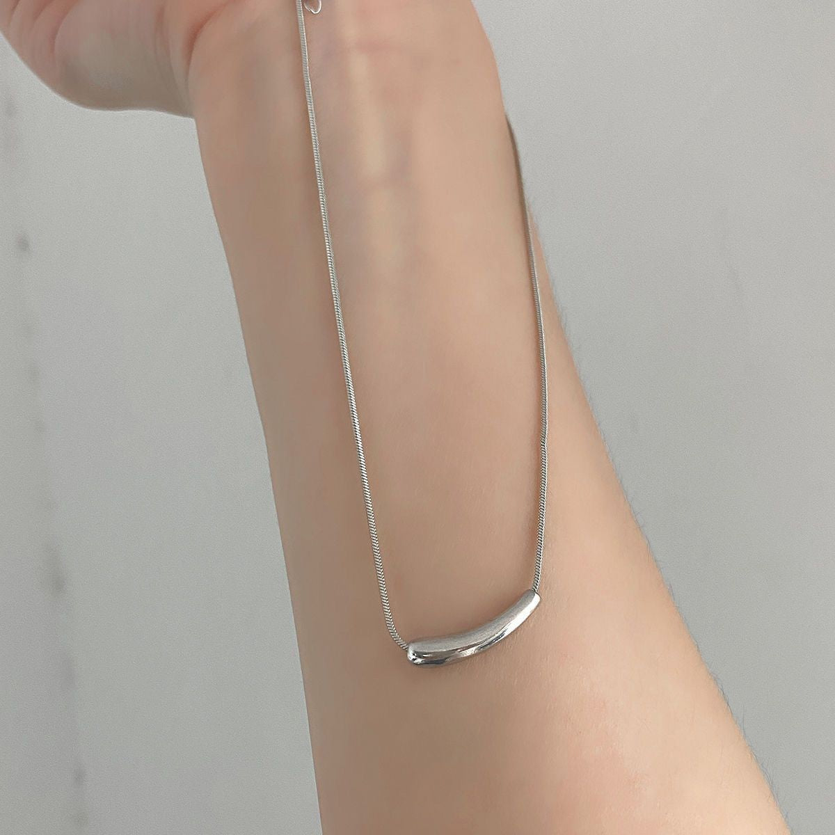 Cold Wind Clavicle Simple Graceful Irregular Necklaces