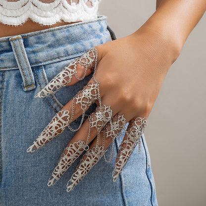 Women's Personality Punk Vintage Crown Chain Dark Hollow Pattern Rings