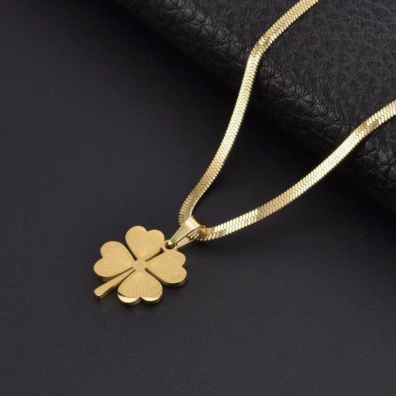 Women's Clover Design Sense Light Luxury Minority Titanium Necklaces