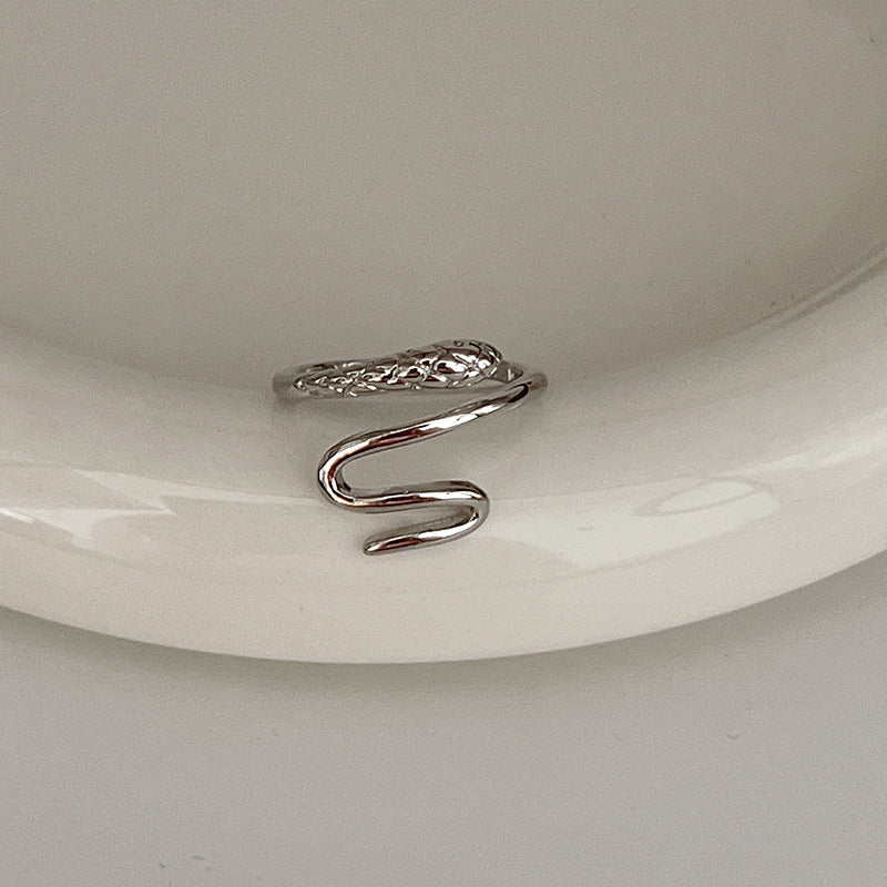 Sier Female Design Light Luxury Index Rings