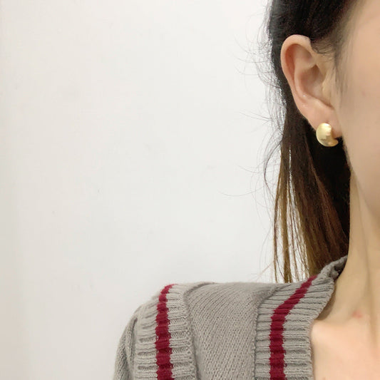 Women's Surrogate Shopping Exquisite Small Shaped Ear Earrings