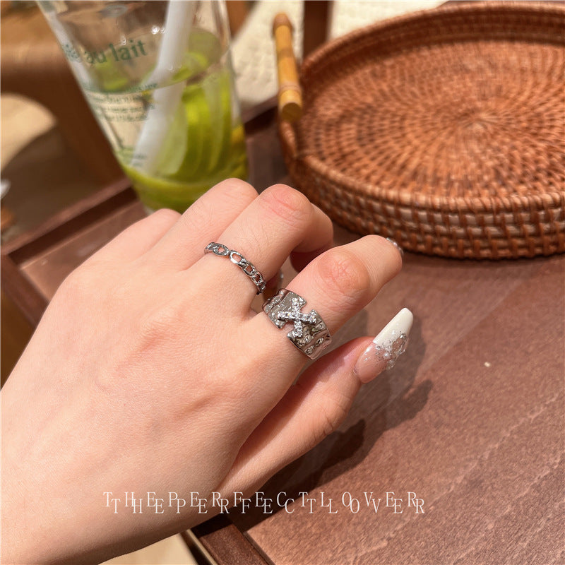 Luxury Temperament High-grade Zircon Niche Design Fashion Rings
