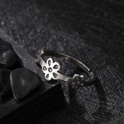 Cute Night Glow Ornament Fashion Geometric Stainless Steel Rings