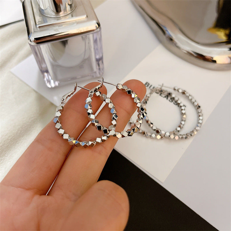 Simple Geometric Diamond Broken Sliver Beads Earrings