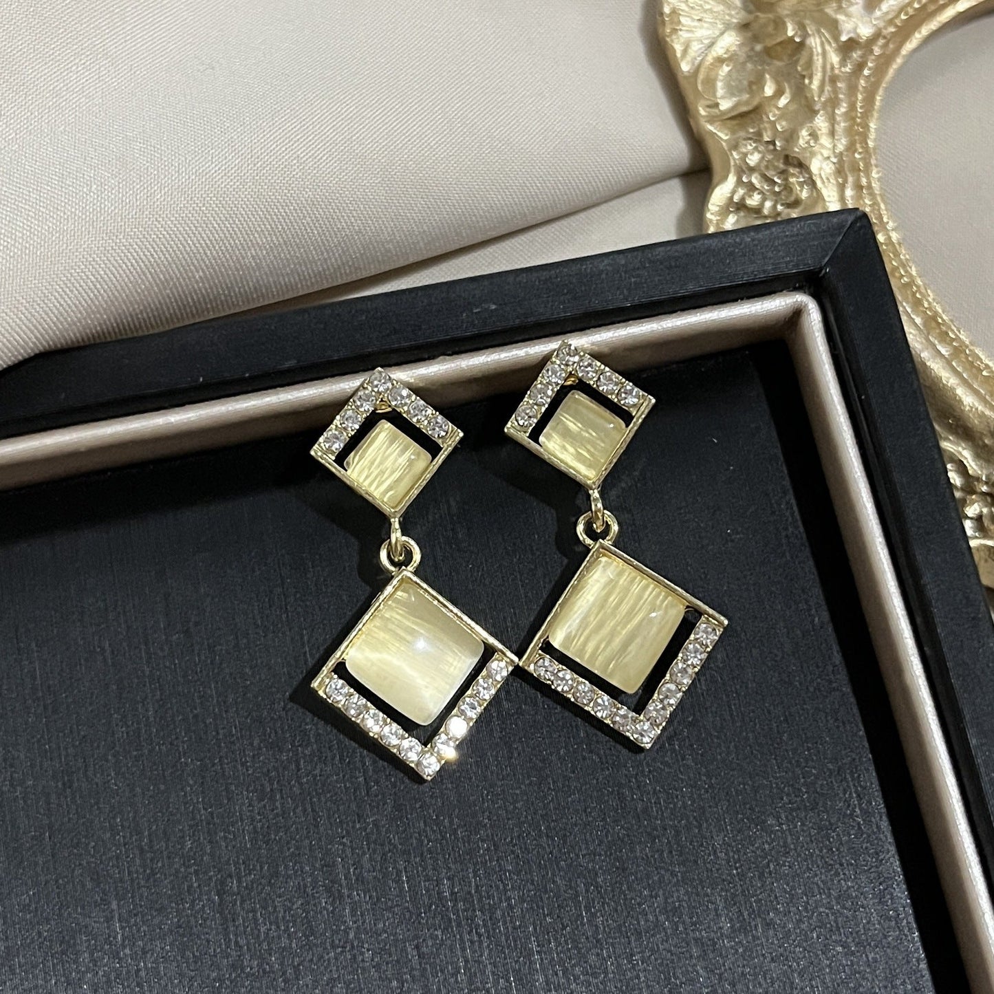 Needle French Opal Simple And Stylish Earrings