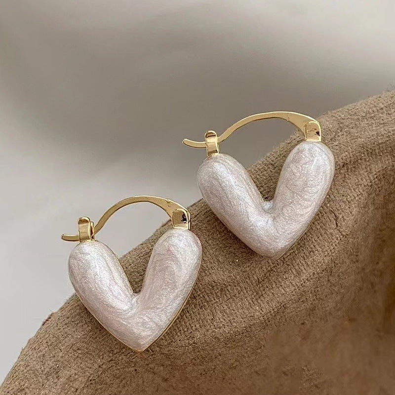 Women's Luxury High-grade White Drip Glazed Love Heart Small Earrings