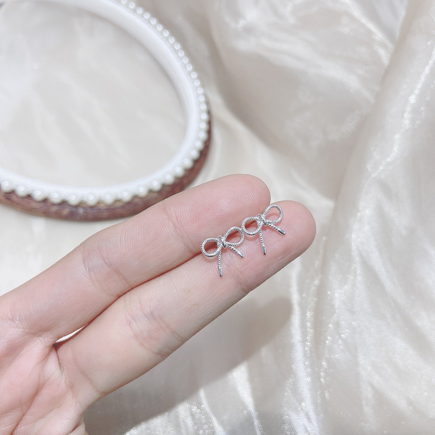 Sier Female Simple And Compact Delicate Earrings