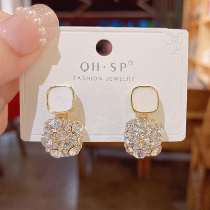 Women's Trendy Refined Rhinestone Square High-grade Simple Rings