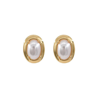 Women's Oval Metal Pearl For French Style Retro Earrings