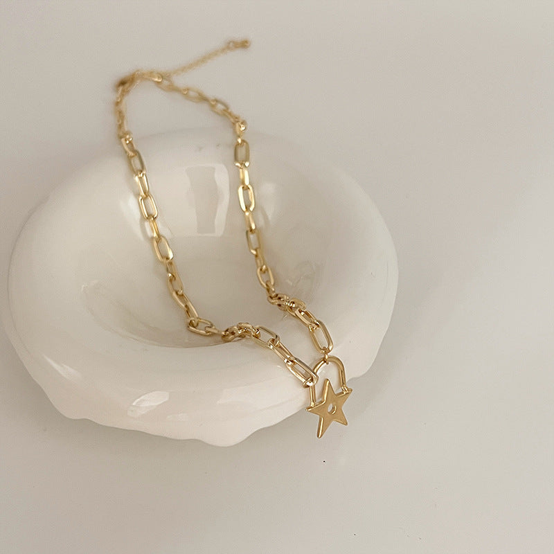 Women's Star Lock Head Simple Design Temperamental Cold Style Necklaces