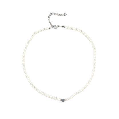 Simple And Short Pearl Heart Fashion Necklaces