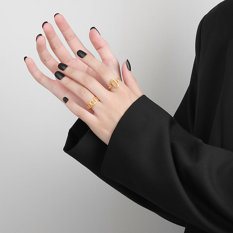Niche Irregular Texture Hollow Female Temperament Rings