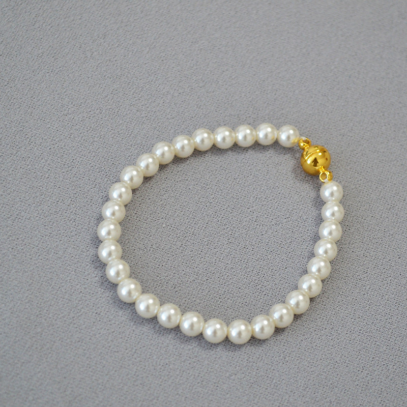 Women's Circle Highlight Imitation Pearl Magnetic Buckle Sweater Necklaces