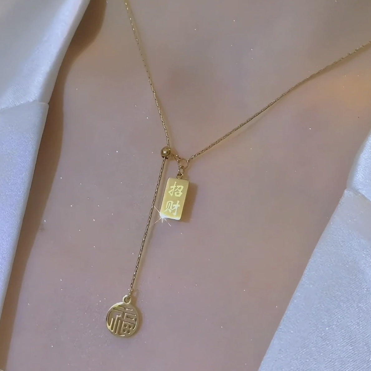 Women's Brick Lucky Pendant Adjustable Refined And Simple Design Clavicle Necklaces