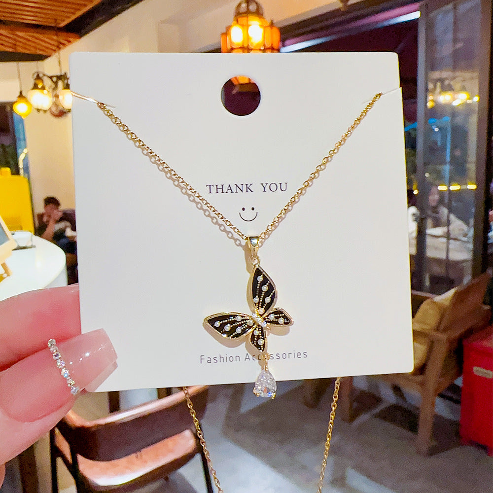 Women's Pearl Butterfly Design Clavicle Chain Neck Necklaces