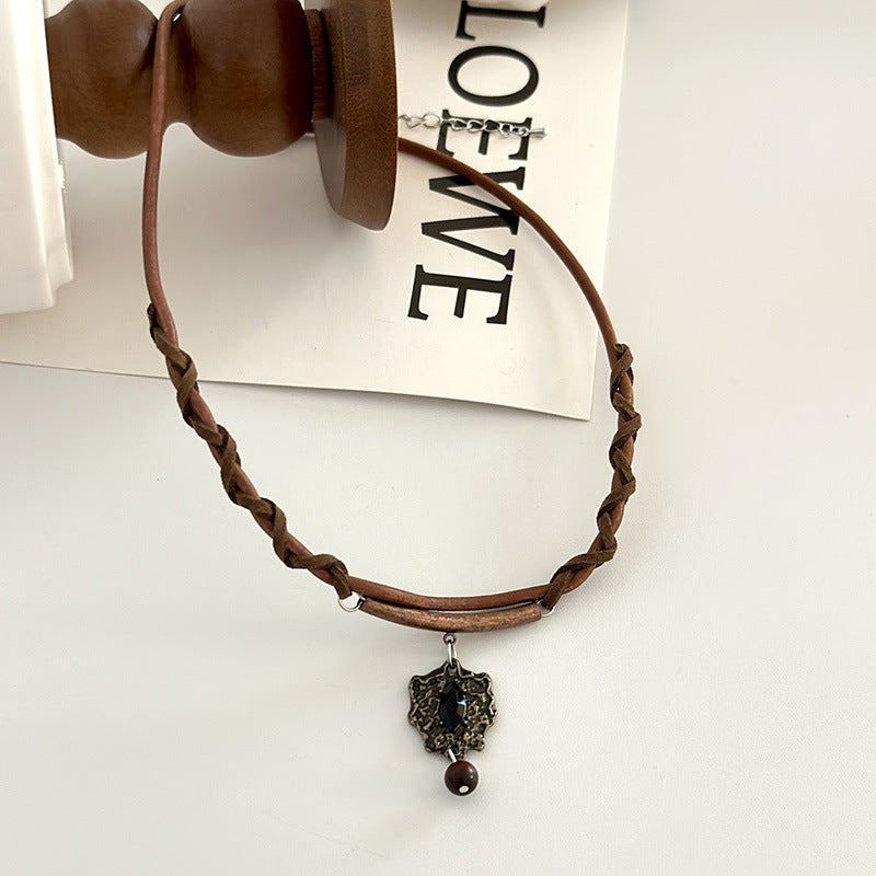 Personality Denim Winding Heart Niche Design Necklaces