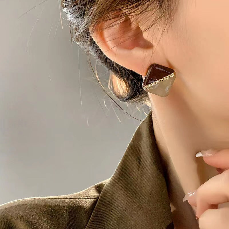 Women's Niche Color Elegance Retro Design High-grade Earrings