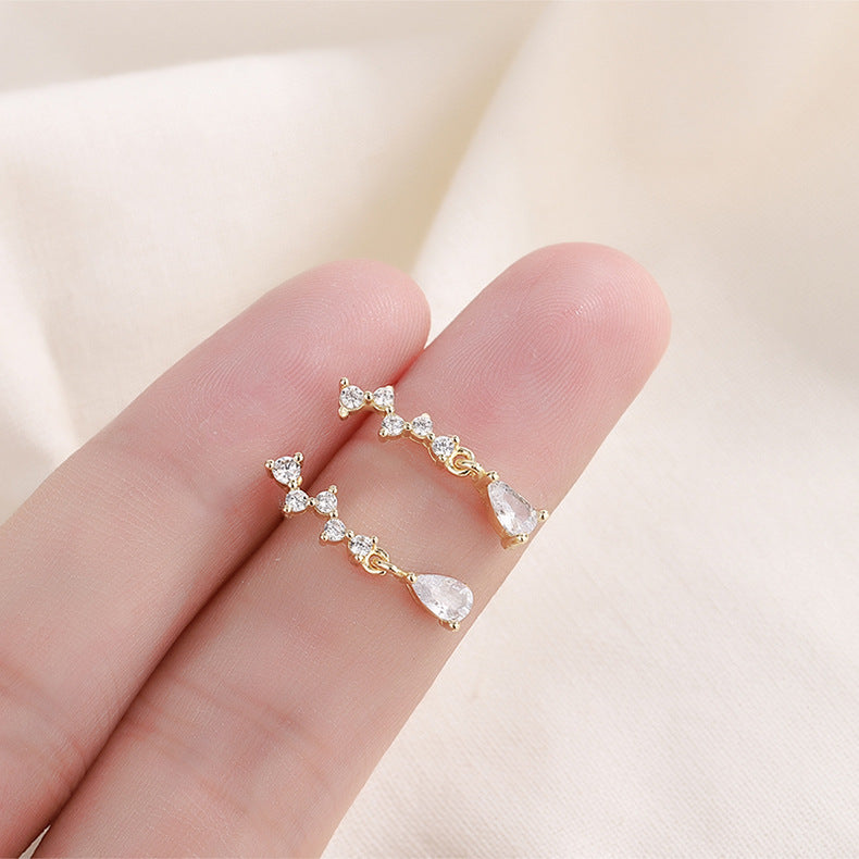 Simplicity Exquisite Diamond In The Debris Water Drop Earrings