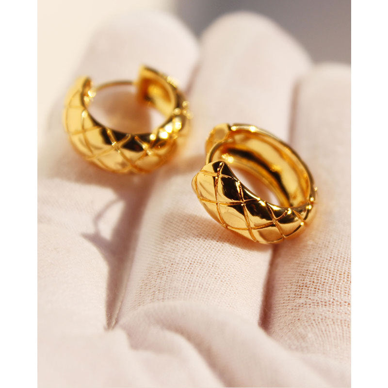 Golden Vintage Diamond Plaid Classic Style Earrings