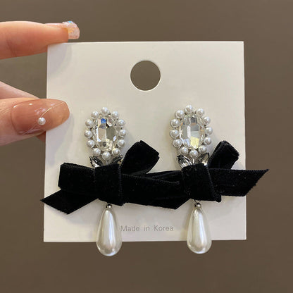 Women's Bow Light Luxury Personality High-grade Pearl Earrings