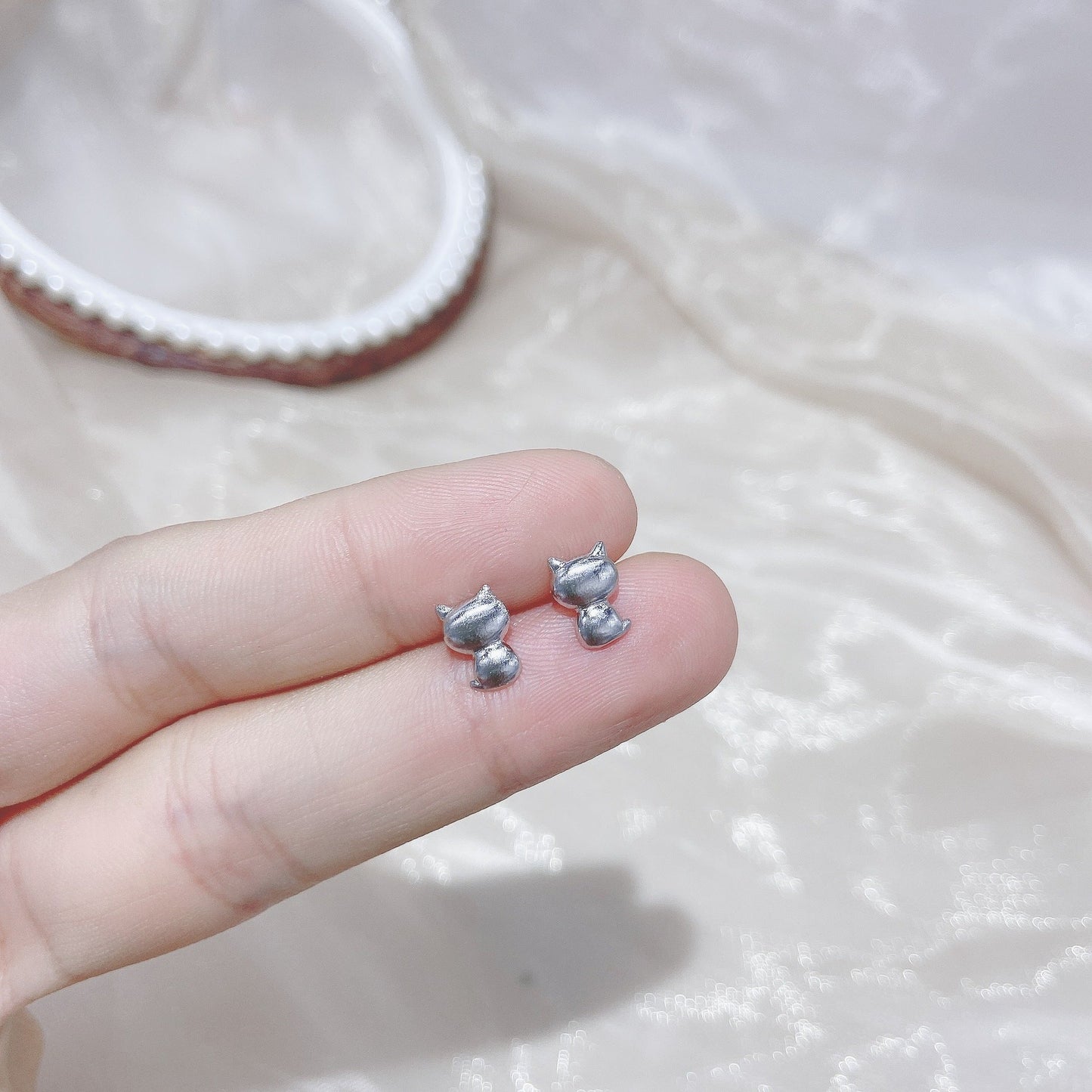 Sier Female Simple And Compact Delicate Earrings